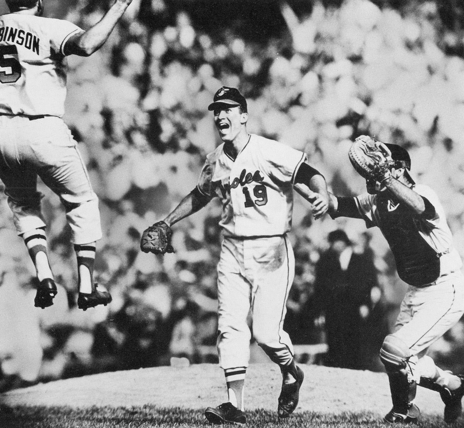 Jim Palmer shuts out Dodgers in Game 2 of 1966 World Series